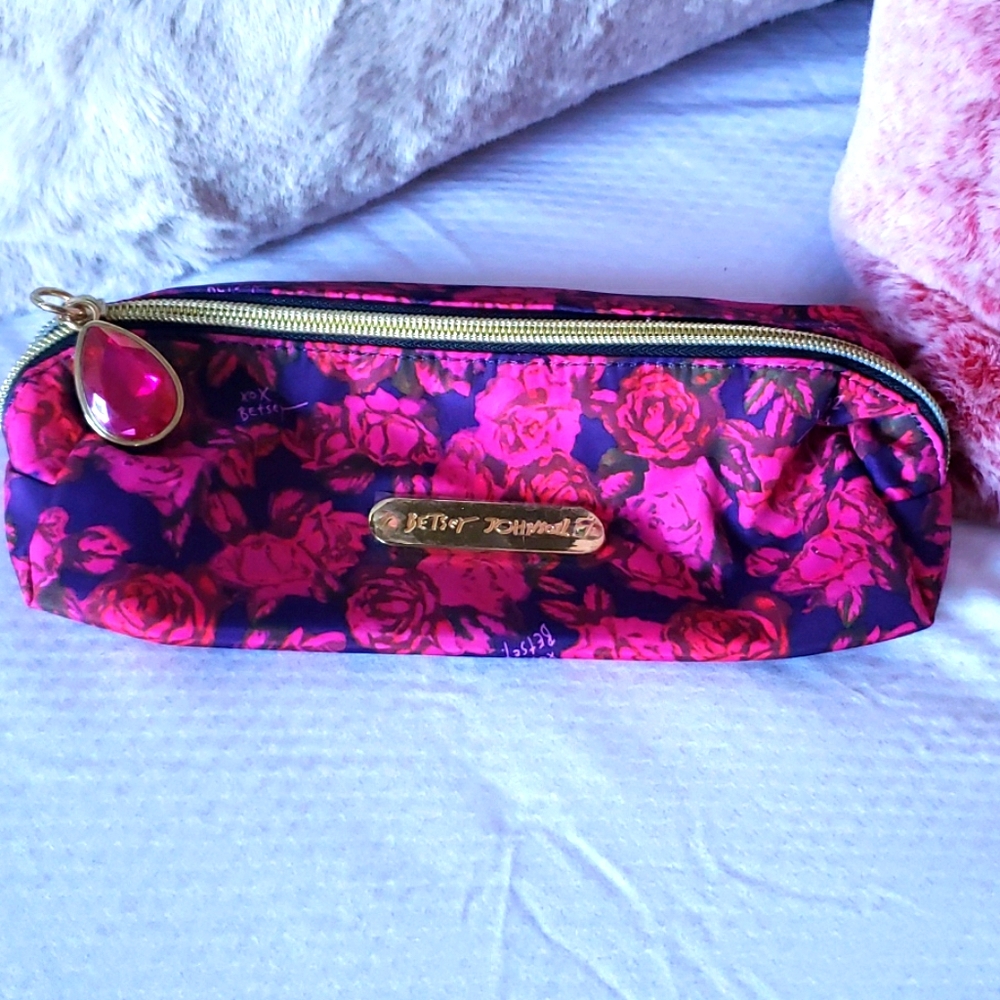 Betsey Johnson 💄 Makeup bag